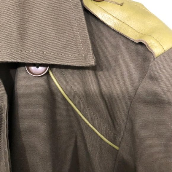 CLASSIC LUXURY RUDSAK PEACOAT WITH LEATHER DETAILING. - Picture 12 of 13